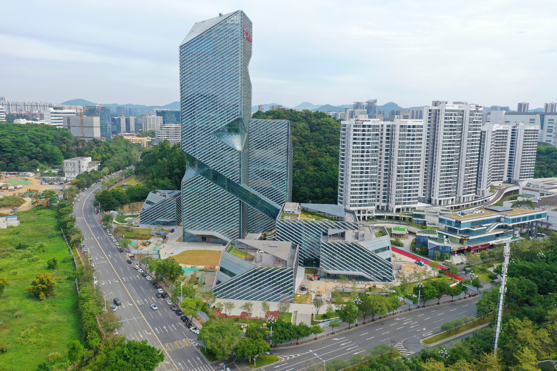 1765332808177438.jpg 英国beat365官方网站入口中心航拍图.jpg